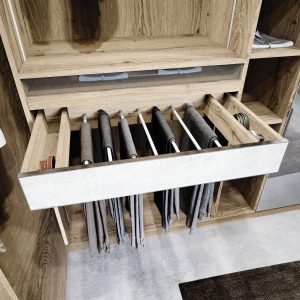 Rangement spécifique dressing